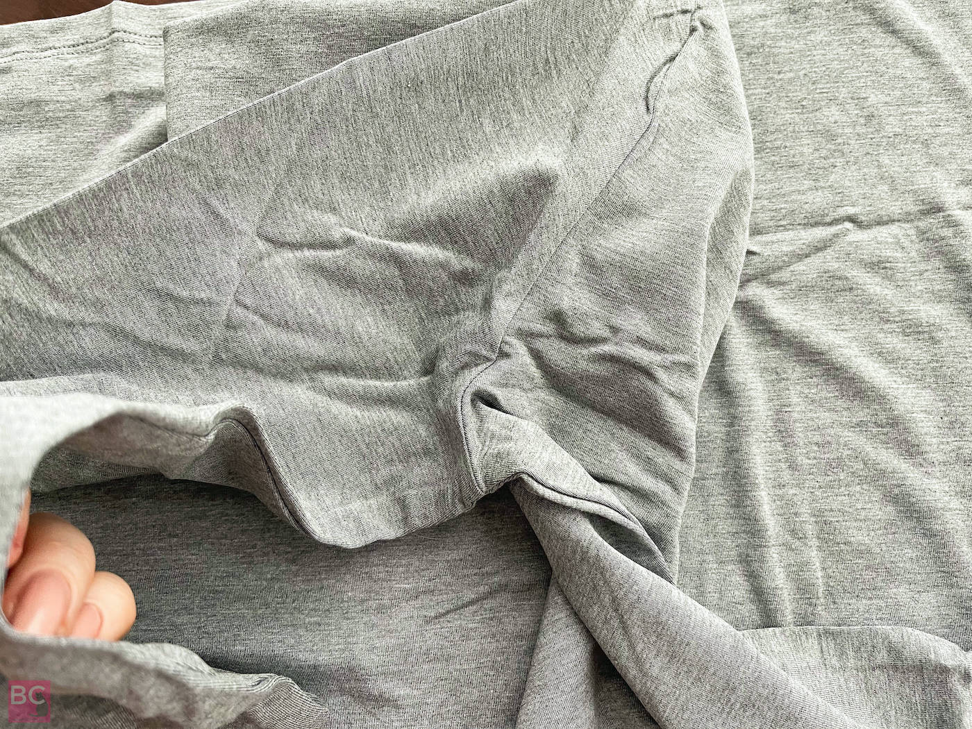 The Mia Shirt Les Lunes Erfahrungen Details Ärmel Achsel Nähte verarbeitet frisch ausgepackt