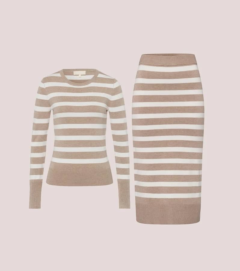 The Liia Sweater The Liia Skirt Outfit Set Les Lunes Erfahrungen beige off white