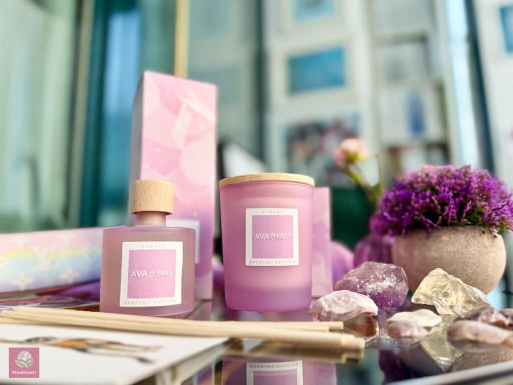 AVA & MAY XOXO Violet Duftkerze Erfahrungen 2026 mit Diffuser Amber Jasmin Mandarine Produkttest Gutschein Code